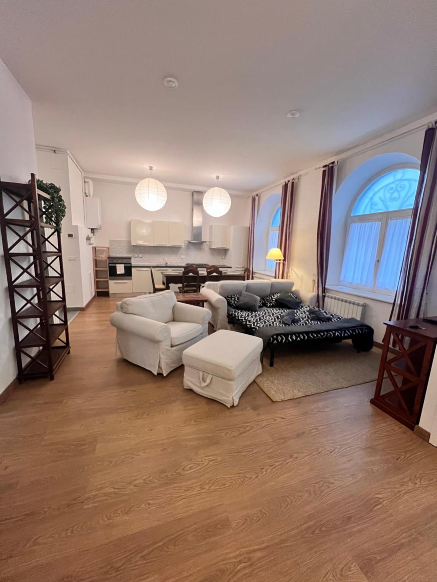 Loft With Private Parking Apartment Trieste Exterior photo